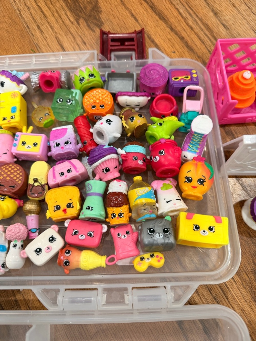 Colorful Collectible Toy Lot - Cute Mini Figures Shopkins - Picture 4 of 4